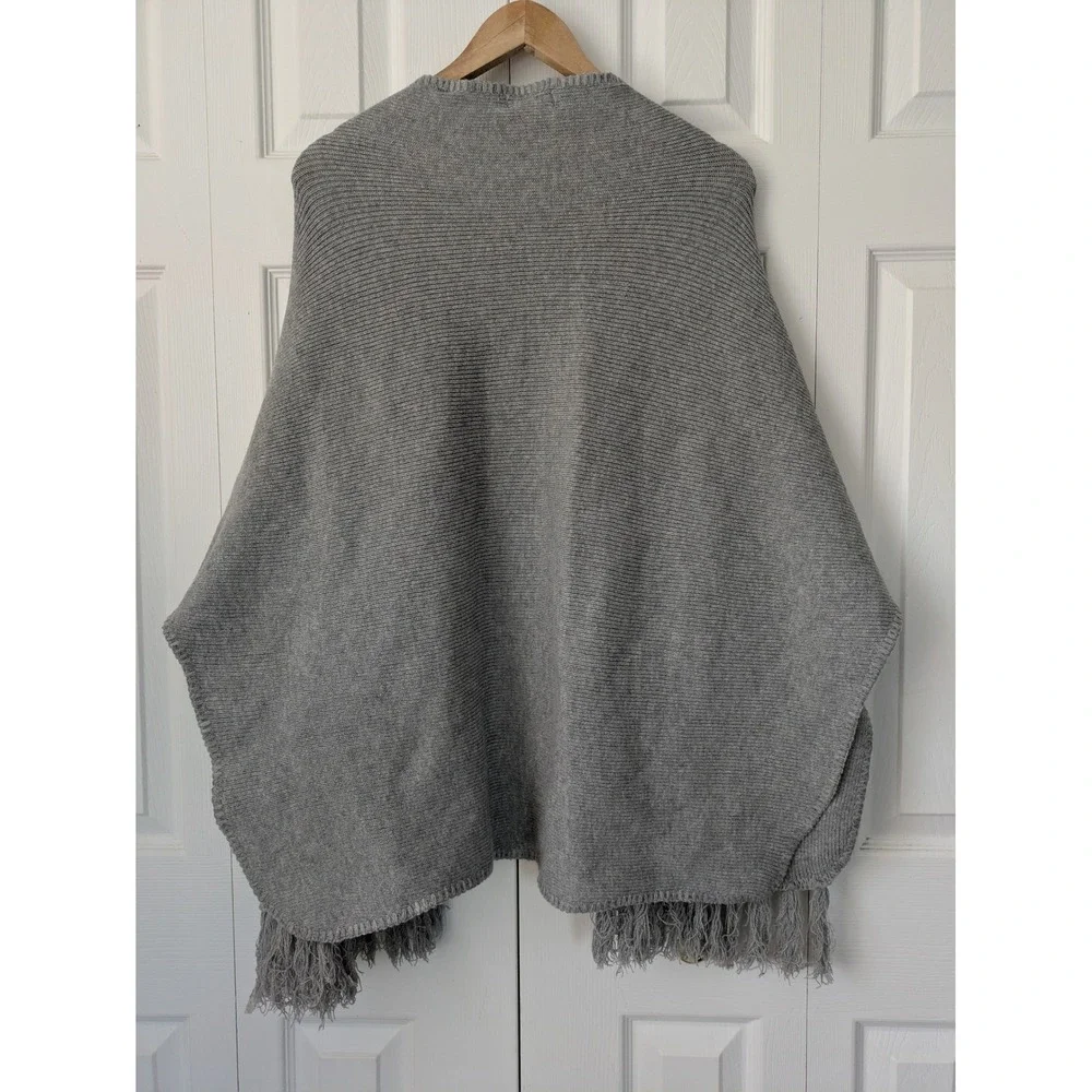 On 34th Whipstitch Edge Wrap Heather Gray‎ Pockets One Size NWT $68